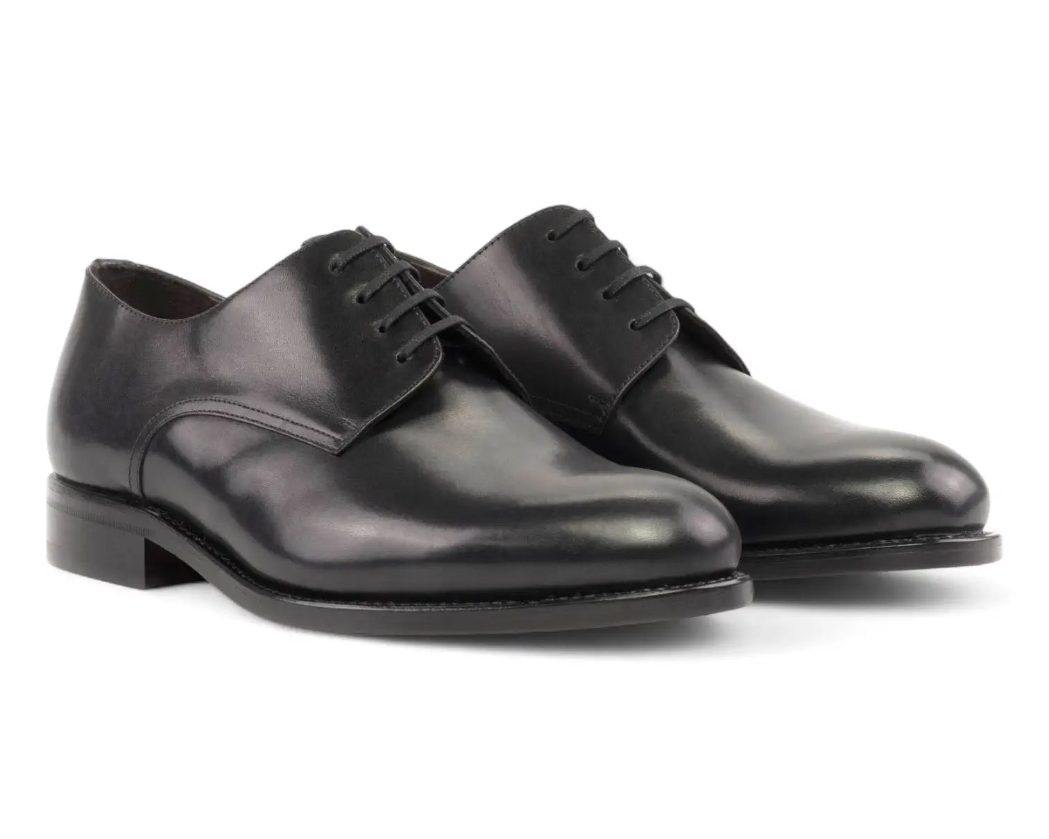 Derby_black_4.webp