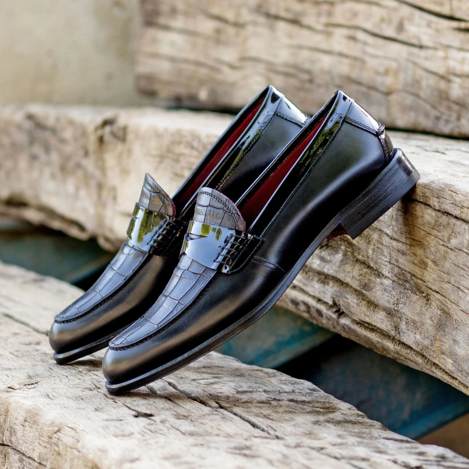 WOMEN&#39;S LOAFERS